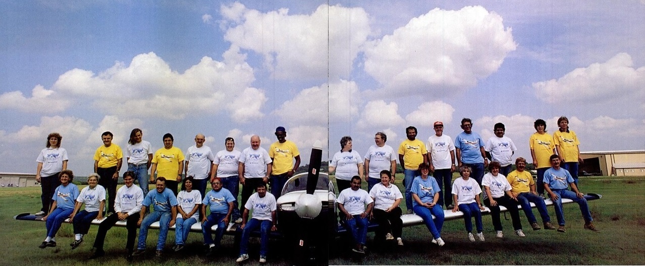 Strength of the single-spar Mooney design demonstrated with 30 employees on the wing